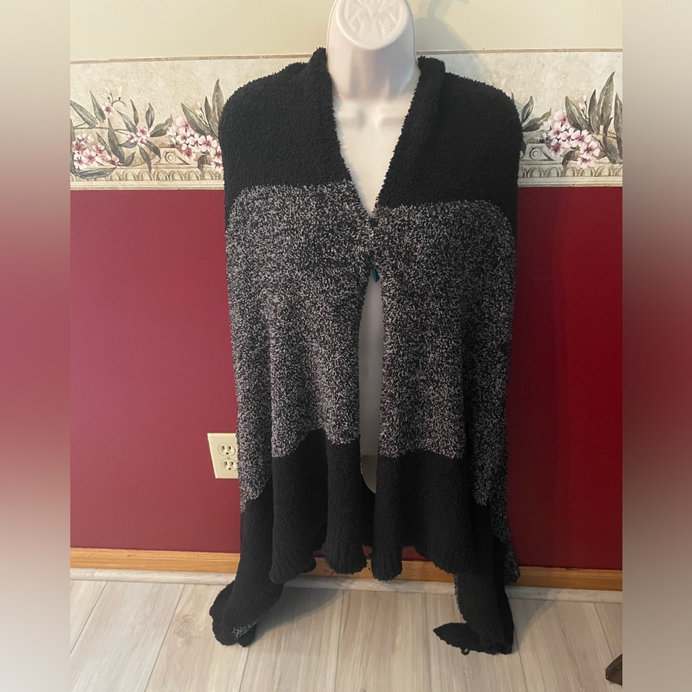 Cozy Black and Gray Open Front Women's Sweater Wrap